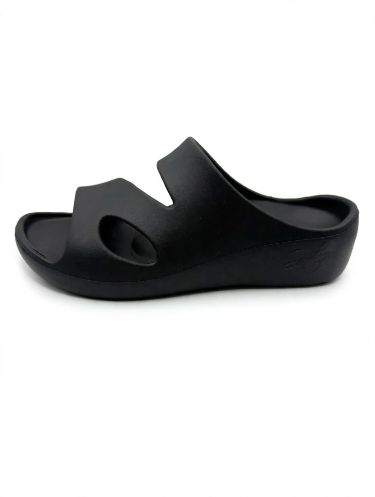 Dámské odlehčené pantofle Santé kosatka - černé